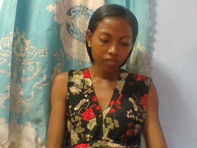 Layah7 live cam on BongaCams