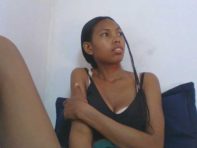 Layah7 live cam on BongaCams