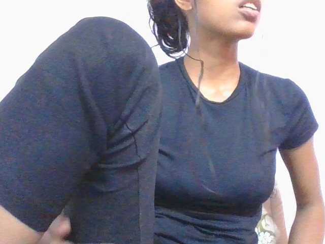 Layah7 live cam on BongaCams