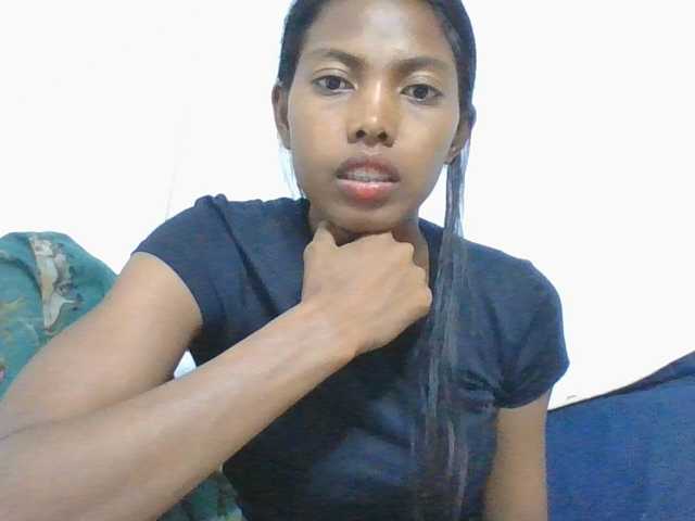 Layah7 live cam on BongaCams