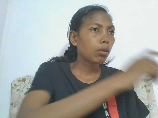 Layah7 live cam on BongaCams