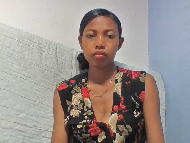 Layah7 live cam on BongaCams