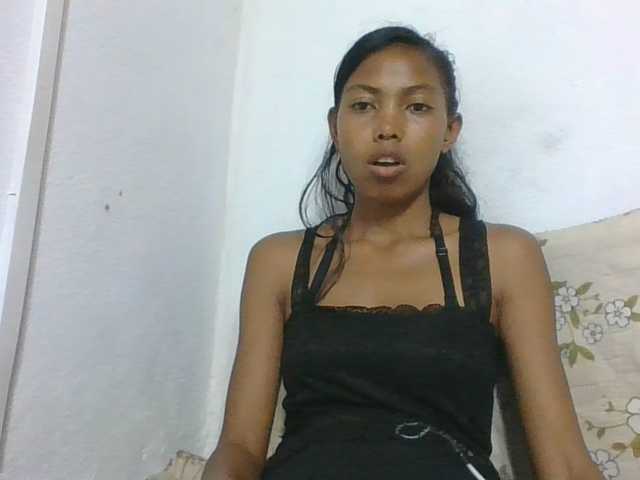 Layah7 live cam on BongaCams