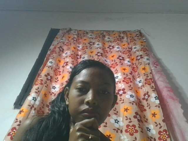 Layah7 live cam on BongaCams