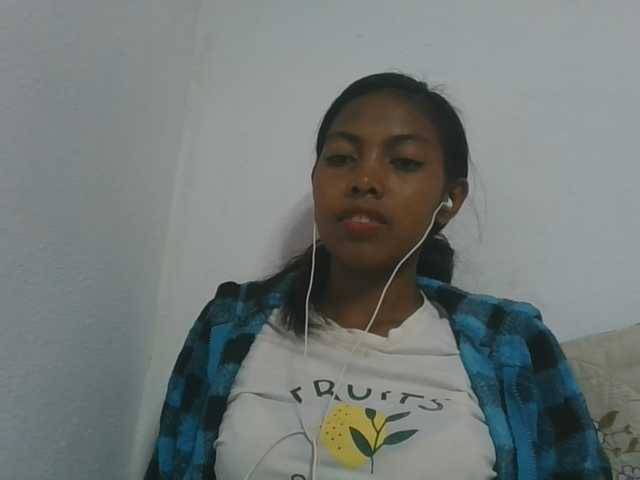 Layah7 live cam on BongaCams