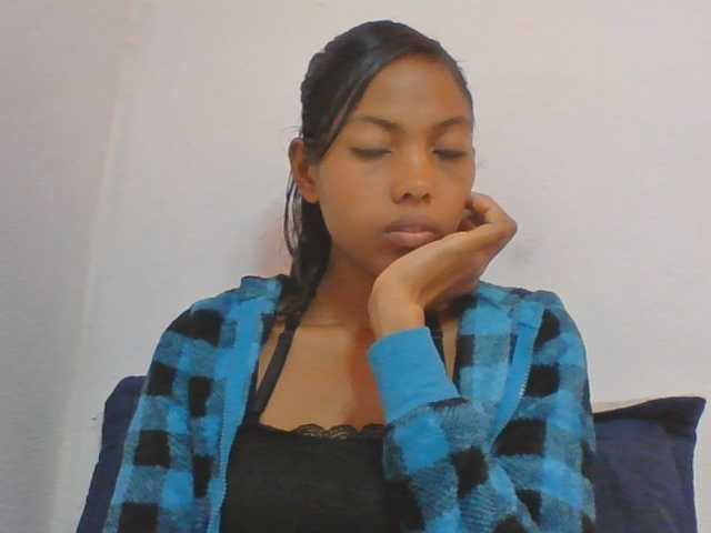 Layah7 live cam on BongaCams