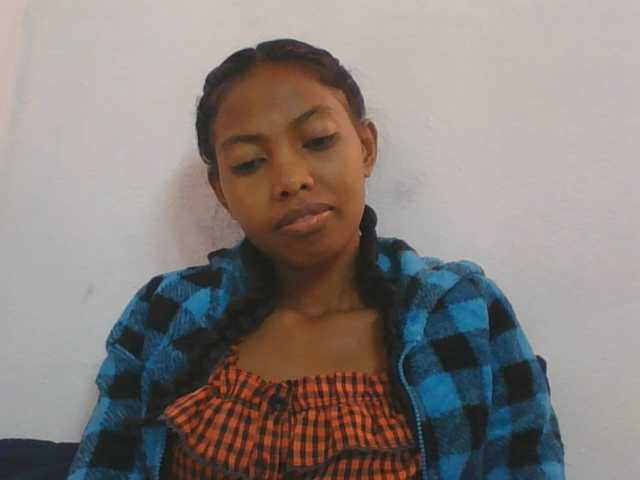 Layah7 live cam on BongaCams