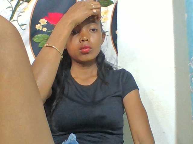 Layah7 live cam on BongaCams