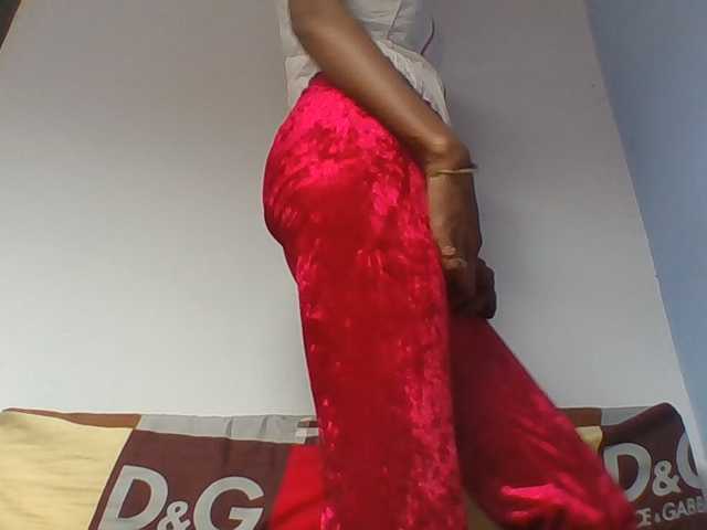Layah7 live cam on BongaCams