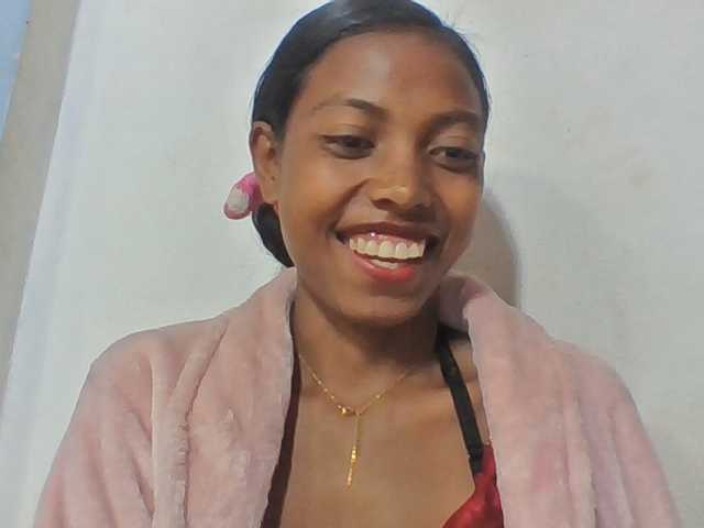 Layah7 live cam on BongaCams
