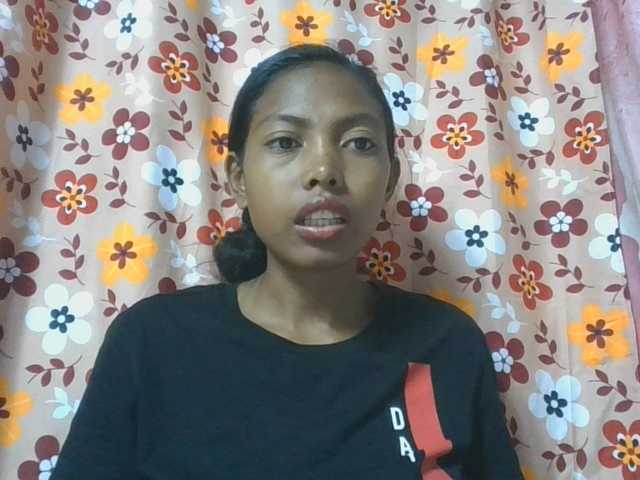 Layah7 live cam on BongaCams