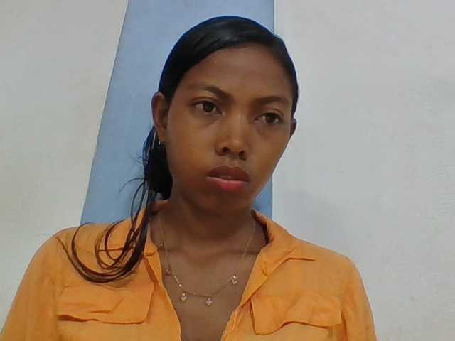 Layah7 live cam on BongaCams