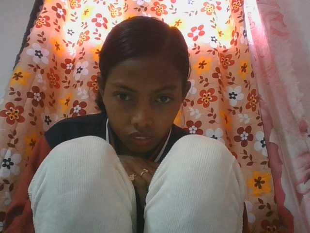 Layah7