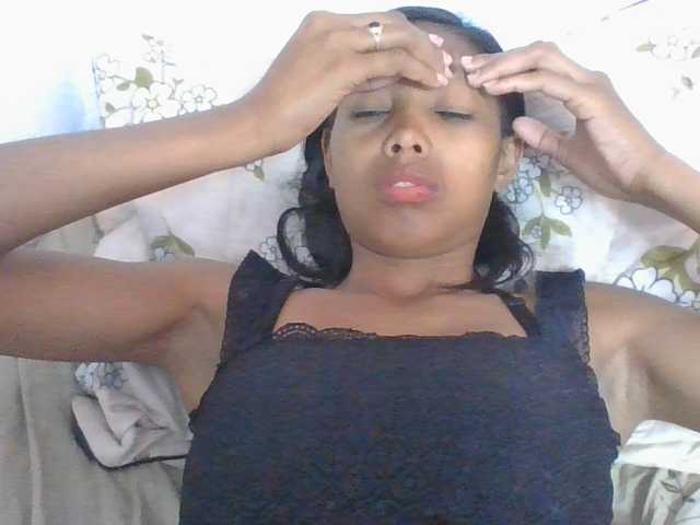 Layah7 live cam on BongaCams