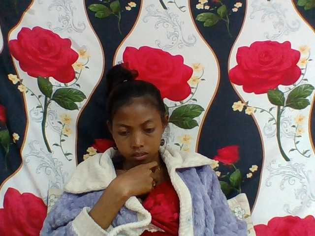 Layah7 live cam on BongaCams
