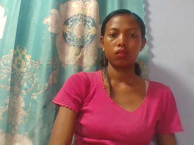 Layah7 live cam on BongaCams
