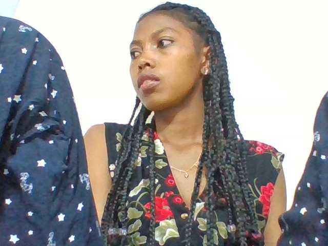 Layah7 live cam on BongaCams