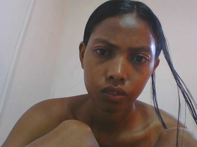 Layah7 live cam on BongaCams