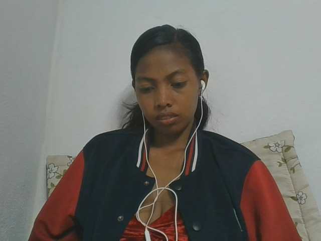 Layah7 live cam on BongaCams