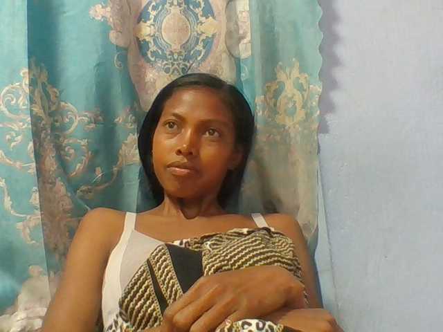 Layah7 live cam on BongaCams