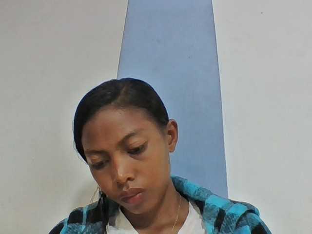 Layah7 live cam on BongaCams