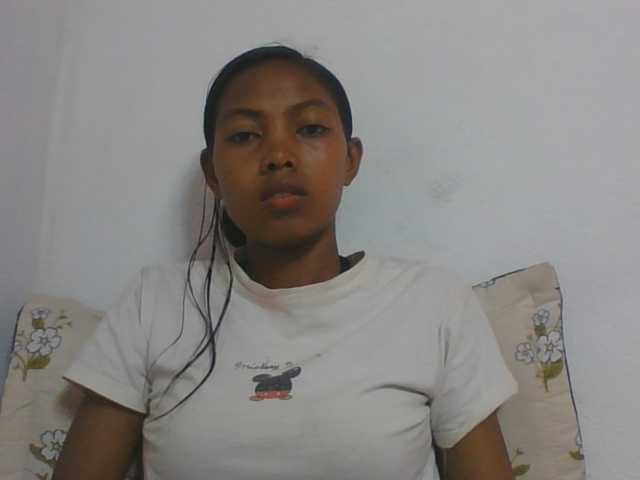 Layah7 live cam on BongaCams