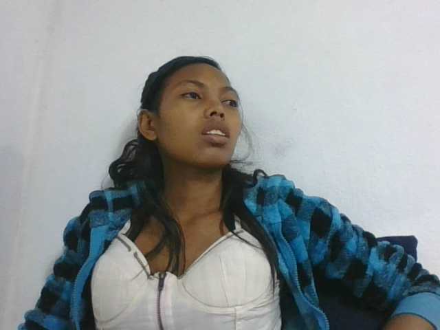 Layah7 live cam on BongaCams