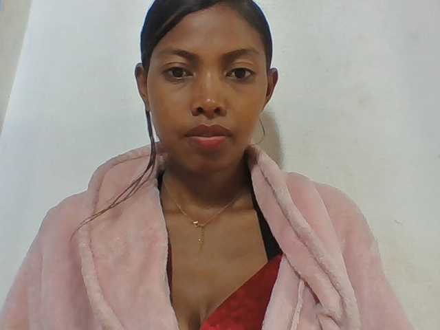 Layah7 live cam on BongaCams