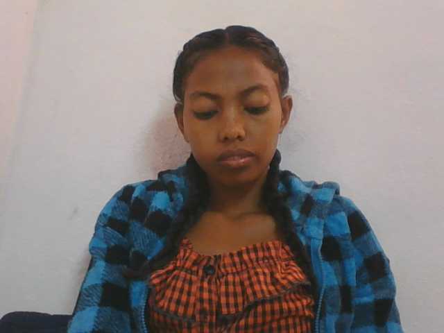 Layah7 live cam on BongaCams