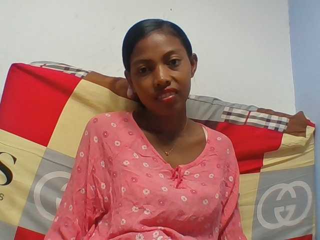 Layah7 live cam on BongaCams