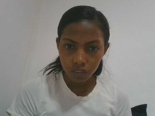 Layah7 live cam on BongaCams