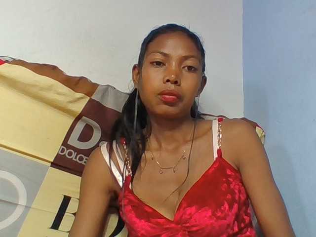 Layah7 — live female cam