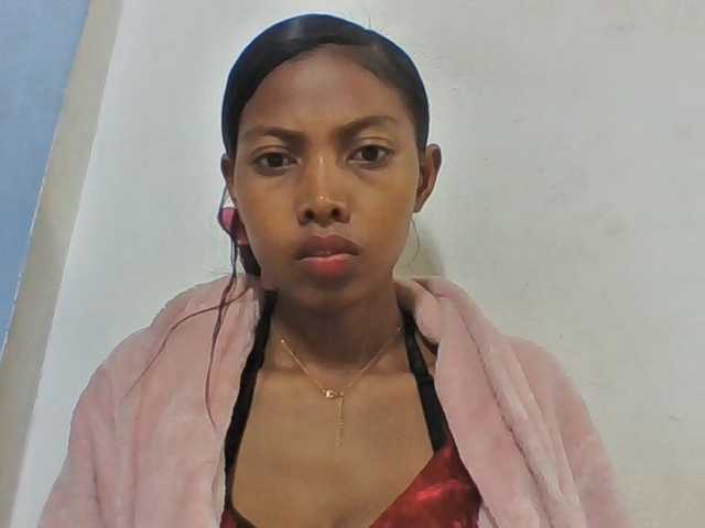 Layah7 live cam on BongaCams