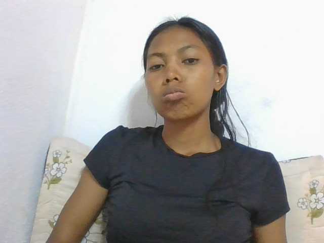 Layah7 live cam on BongaCams