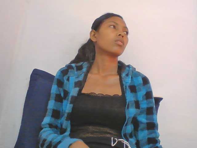 Layah7 live cam on BongaCams