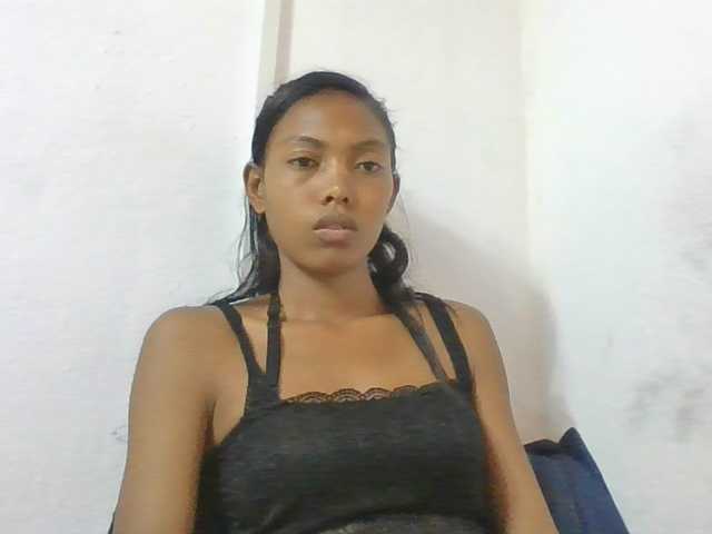 Layah7 live cam on BongaCams