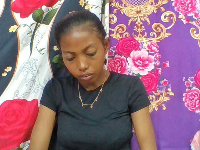 Layah7 live cam on BongaCams