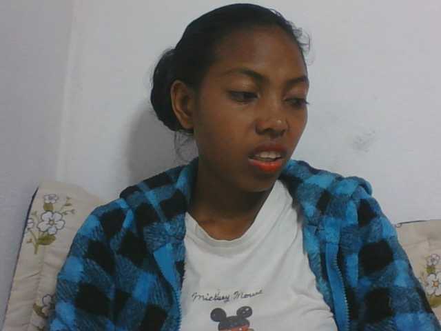 Layah7 live cam on BongaCams