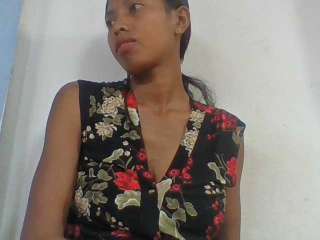 Layah7 live cam on BongaCams