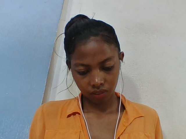 Layah7