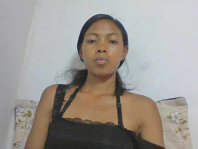 Layah7 live cam on BongaCams