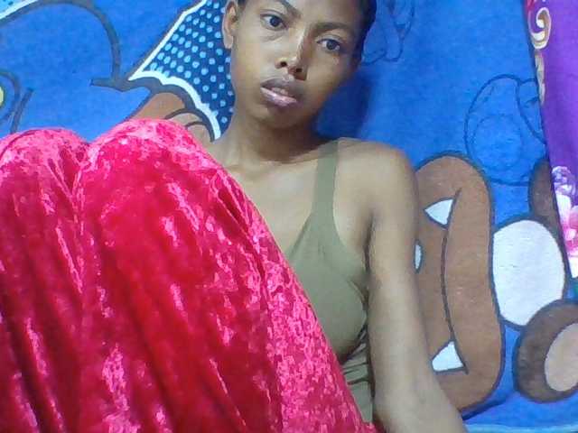 Layah7 live cam on BongaCams