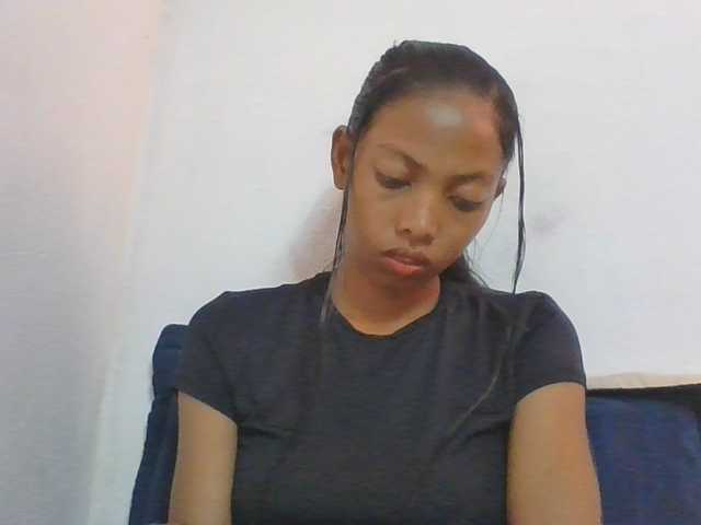 Layah7 live cam on BongaCams