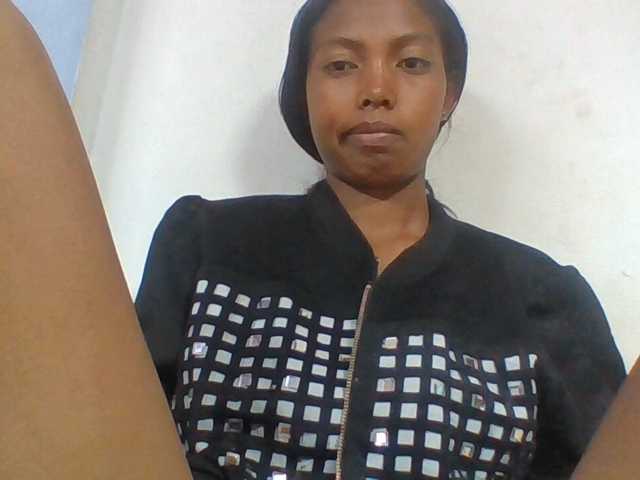 Layah7 live webcam show