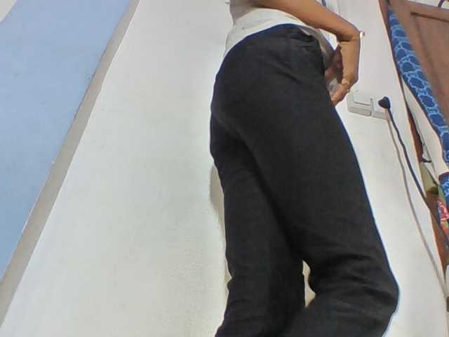 Layah7 live cam on BongaCams