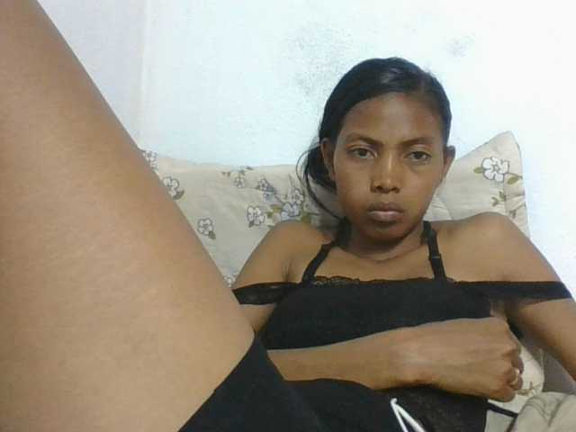 Layah7 live cam on BongaCams