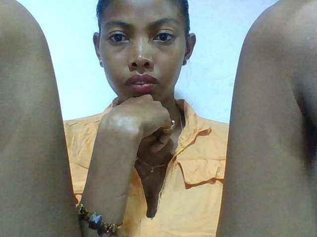 Layah7 live cam on BongaCams
