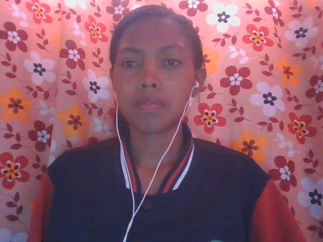 Layah7 live cam on BongaCams