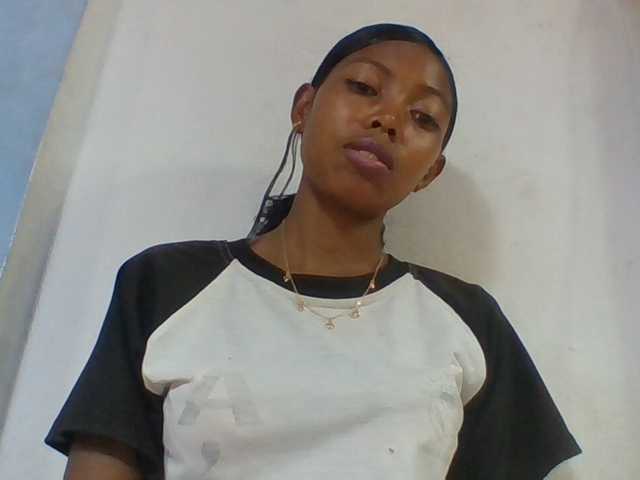 Layah7