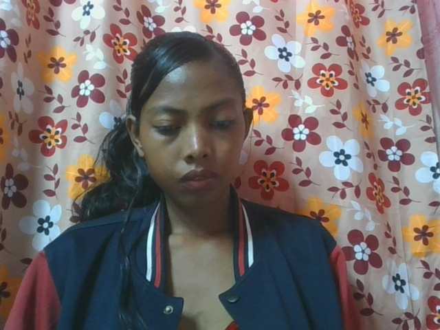Layah7 live cam on BongaCams
